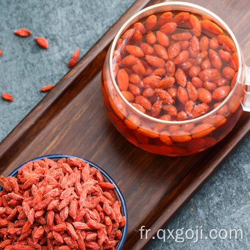 La perte de poids de régime de baie de goji rouge organique